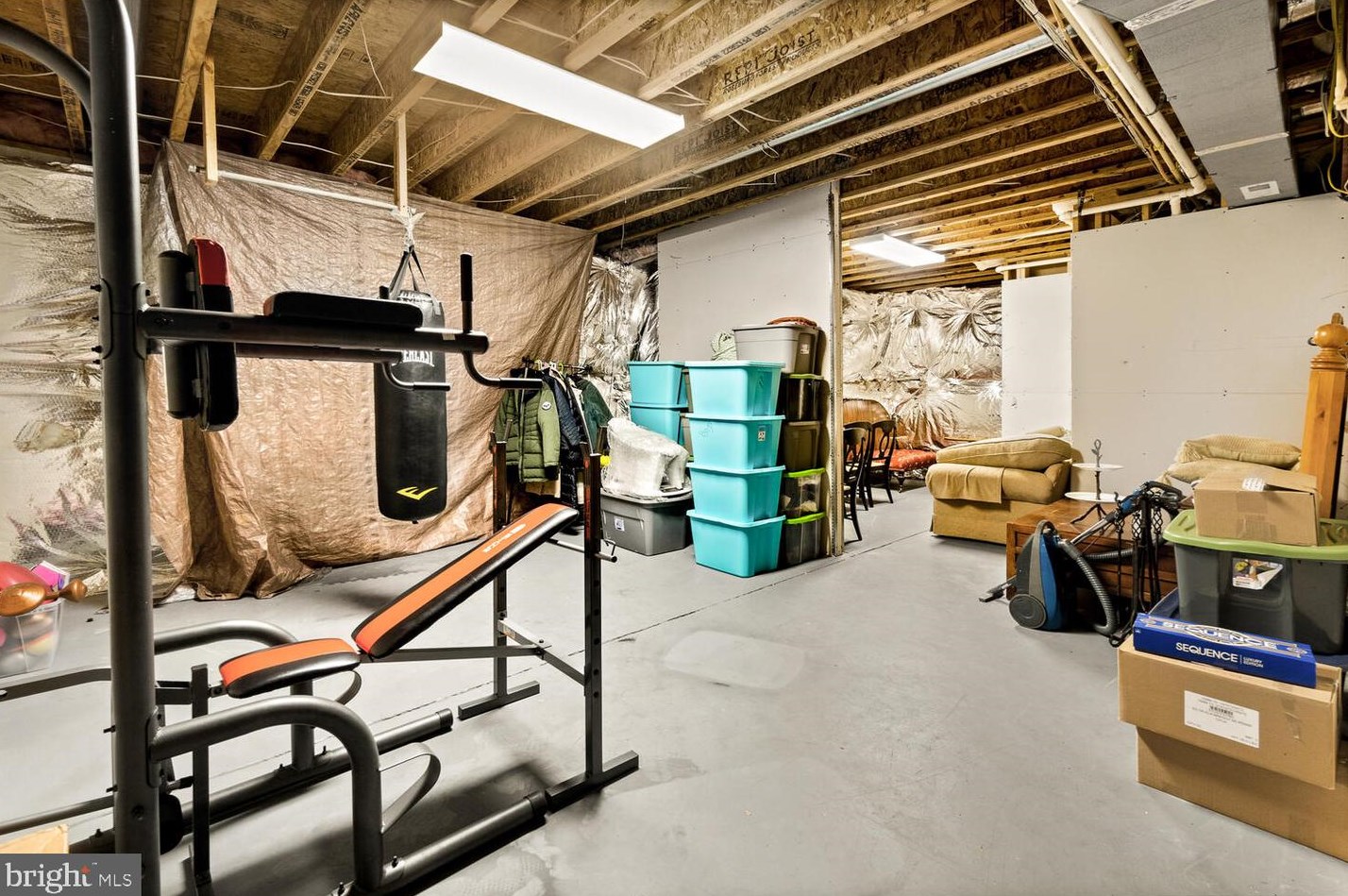 24516 Hanson Rd, Gaithersburg MD 20882-3504 exterior