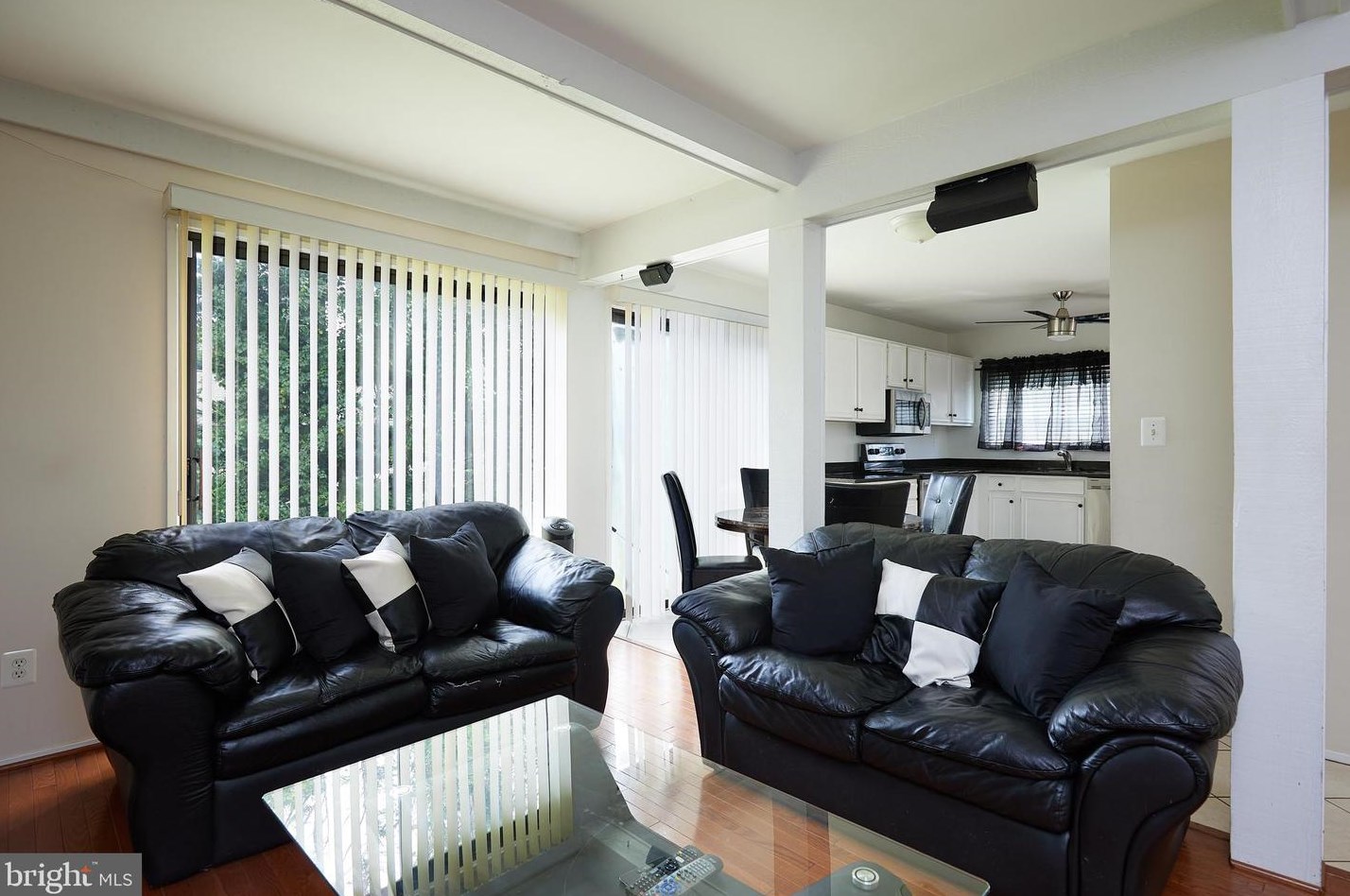 20504 Aspenwood Ln, Gaithersburg MD 20886-1231 exterior