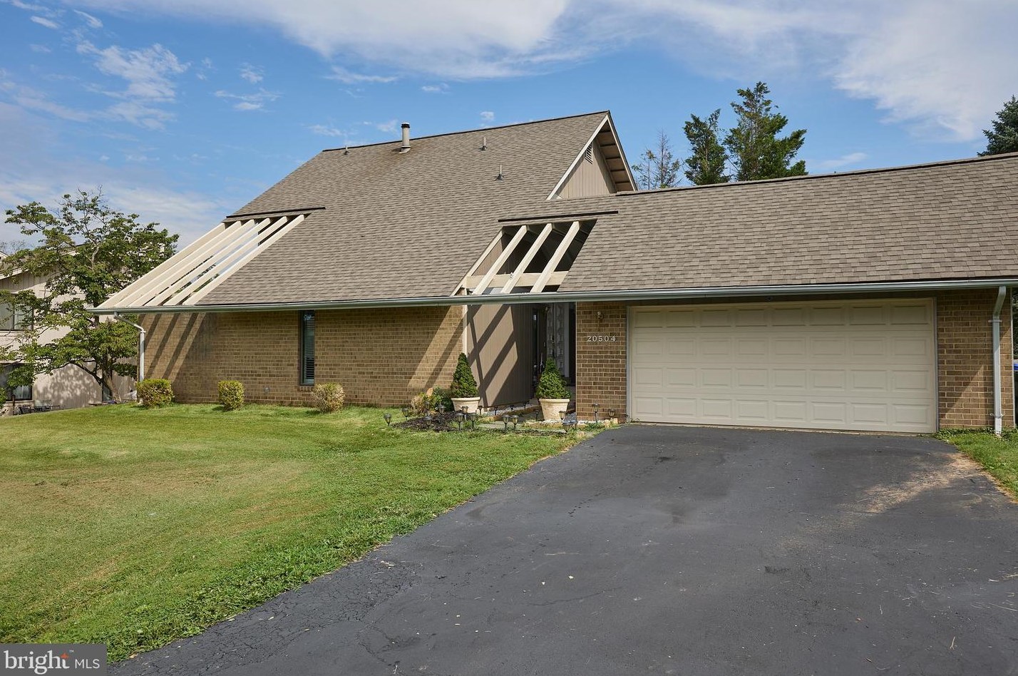 20504 Aspenwood Ln, Gaithersburg, MD 20886-1231