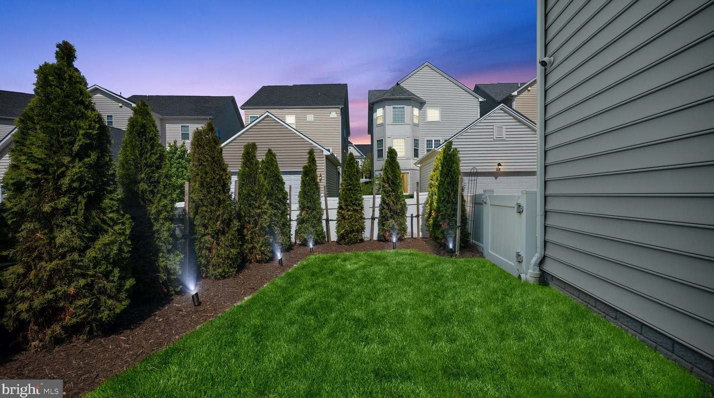 22524 Muscadine Dr, Clarksburg MD  20871-3343 exterior