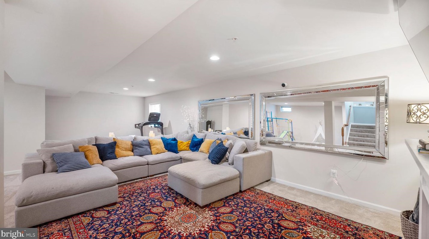 22524 Muscadine Dr, Clarksburg MD  20871-3343 exterior