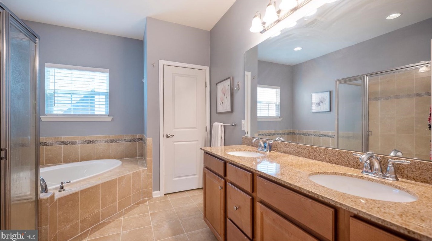 22524 Muscadine Dr, Clarksburg MD  20871-3343 exterior