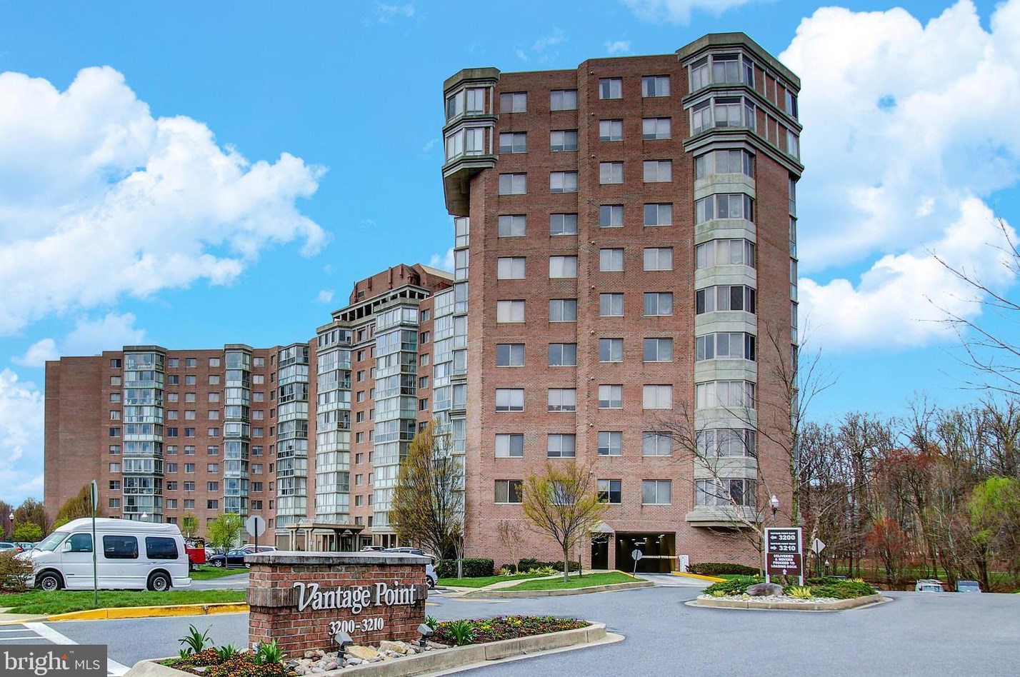 3200 N Leisure World Blvd #702, Silver Spring, MD 20906