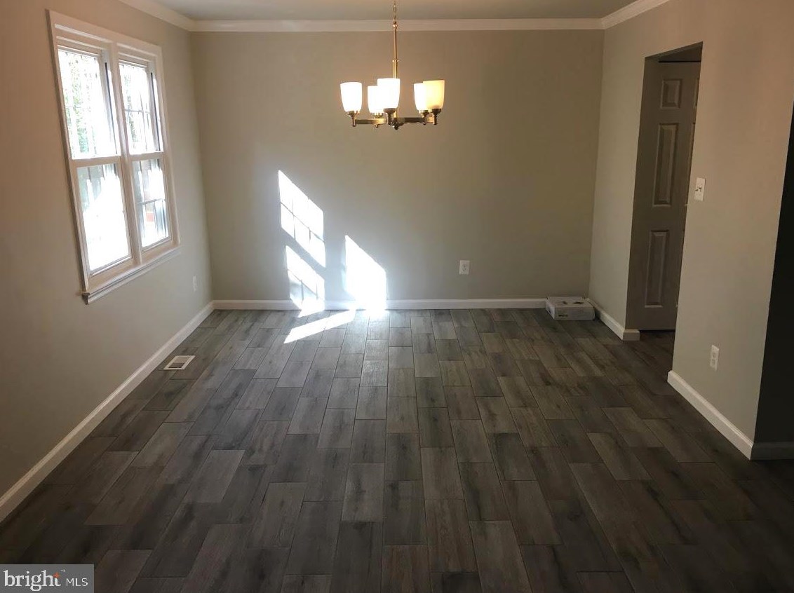 8 Goodport Ln, Gaithersburg, MD 20878