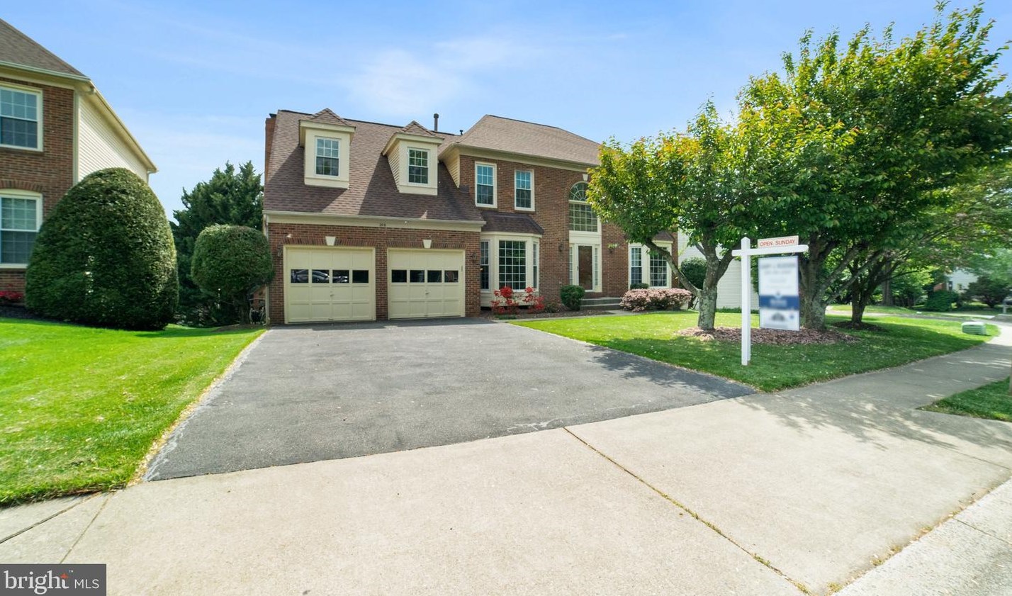 206 Argosy Dr, Gaithersburg, MD 20878-2667