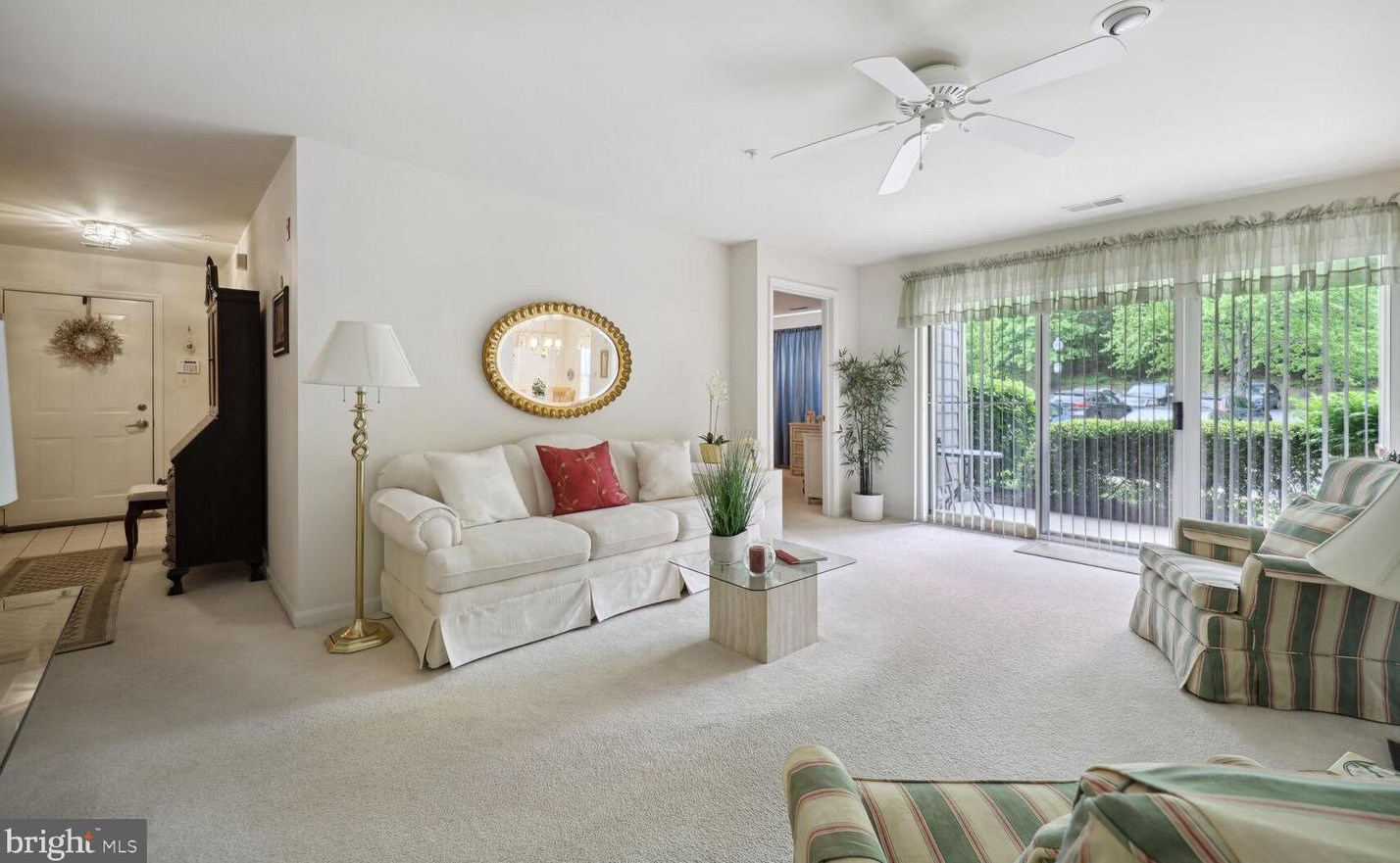 135 Timberbrook Ln, Gaithersburg, MD 20878-2877