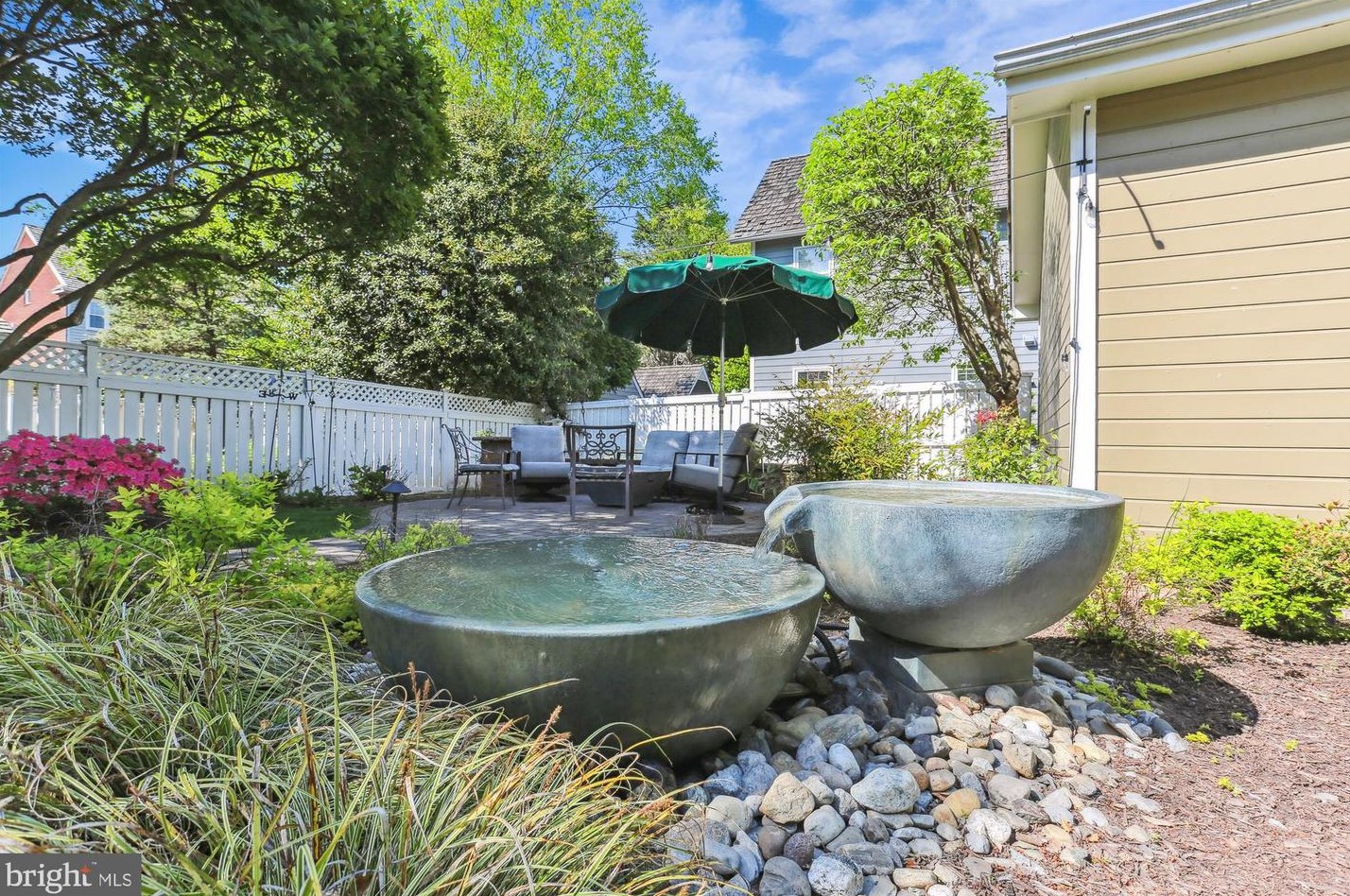 203 Beckwith St, Gaithersburg MD 20878-5603 exterior