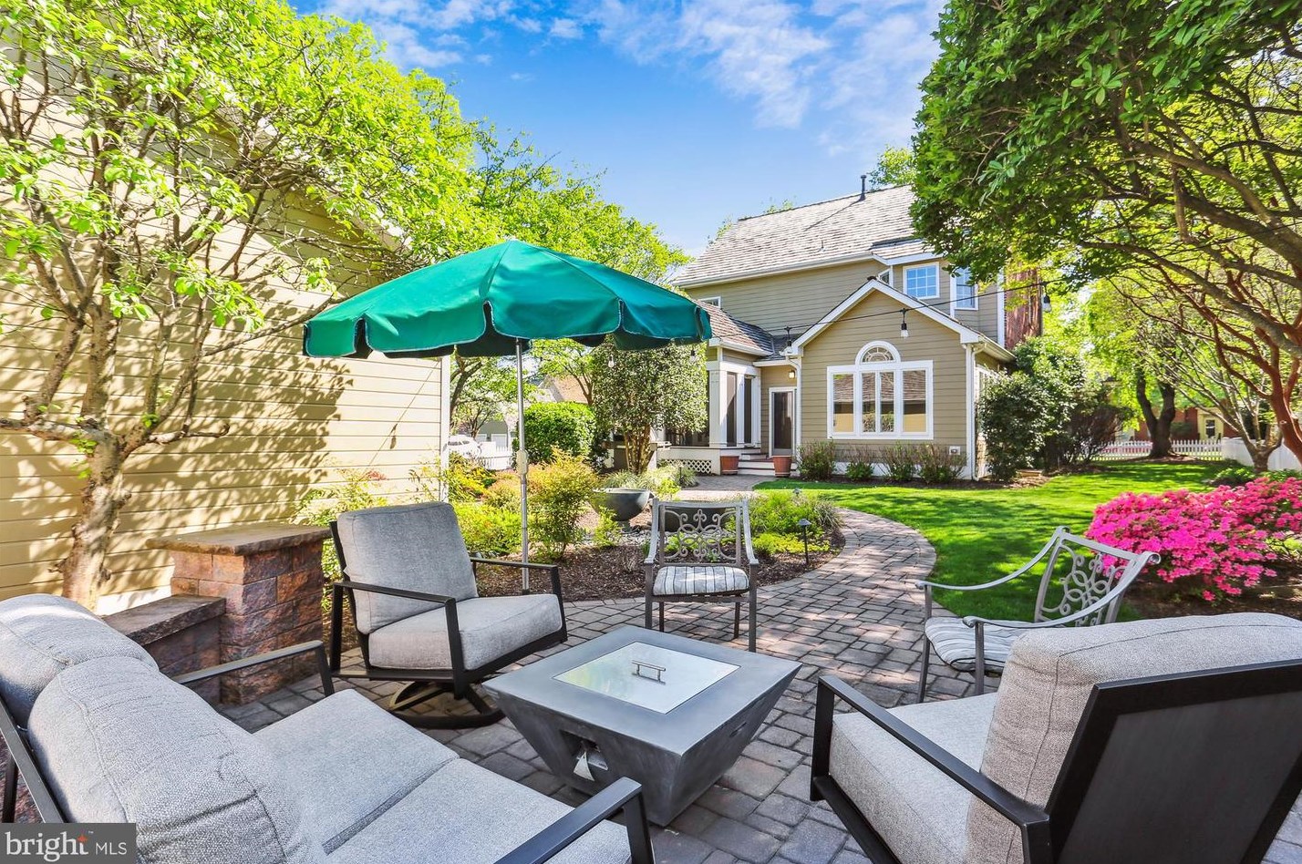 203 Beckwith St, Gaithersburg MD 20878-5603 exterior