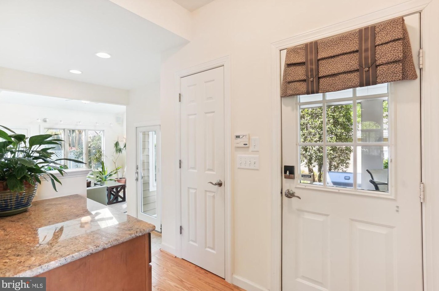 203 Beckwith St, Gaithersburg MD 20878-5603 exterior