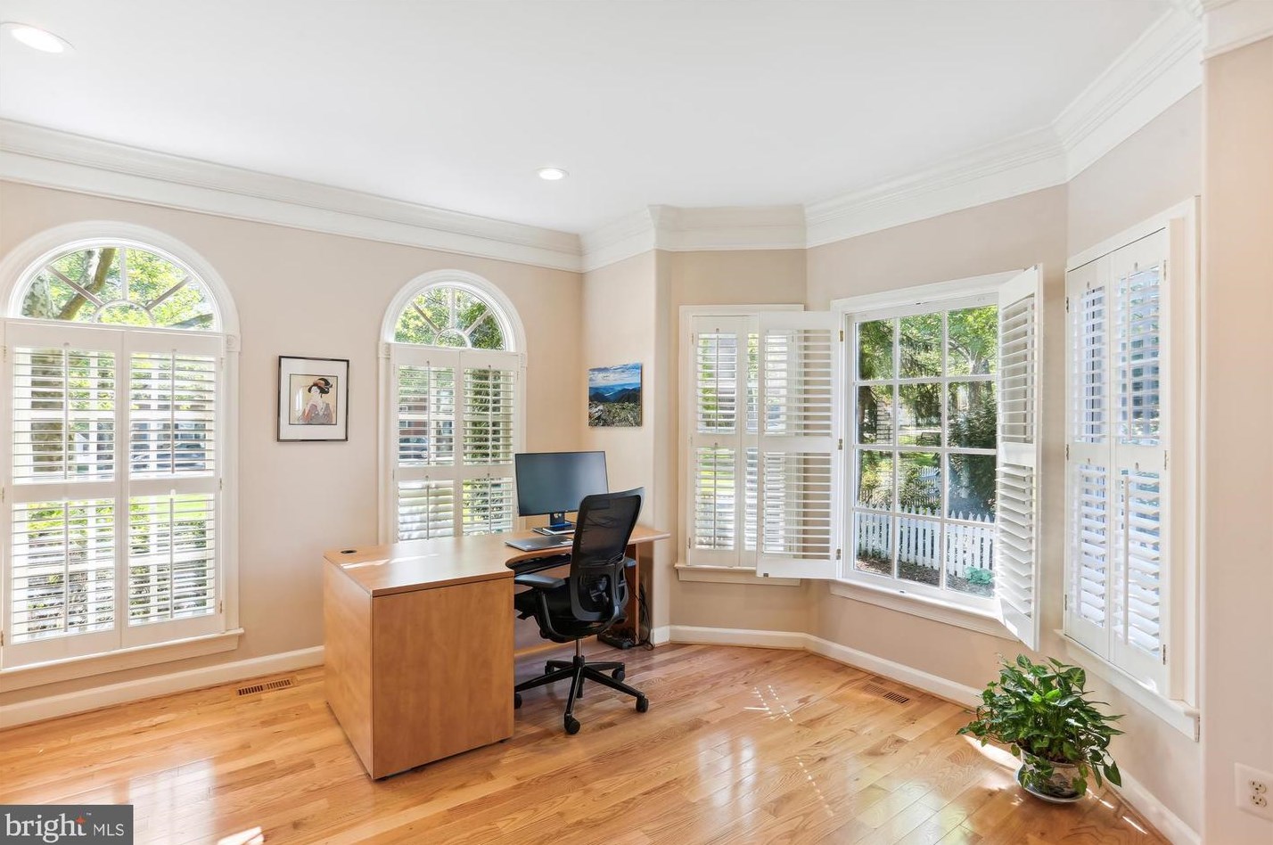 203 Beckwith St, Gaithersburg MD 20878-5603 exterior