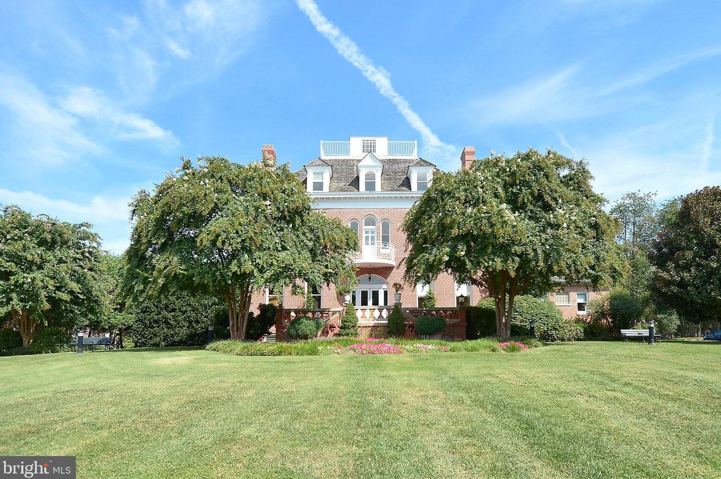 203 Beckwith St, Gaithersburg MD 20878-5603 exterior