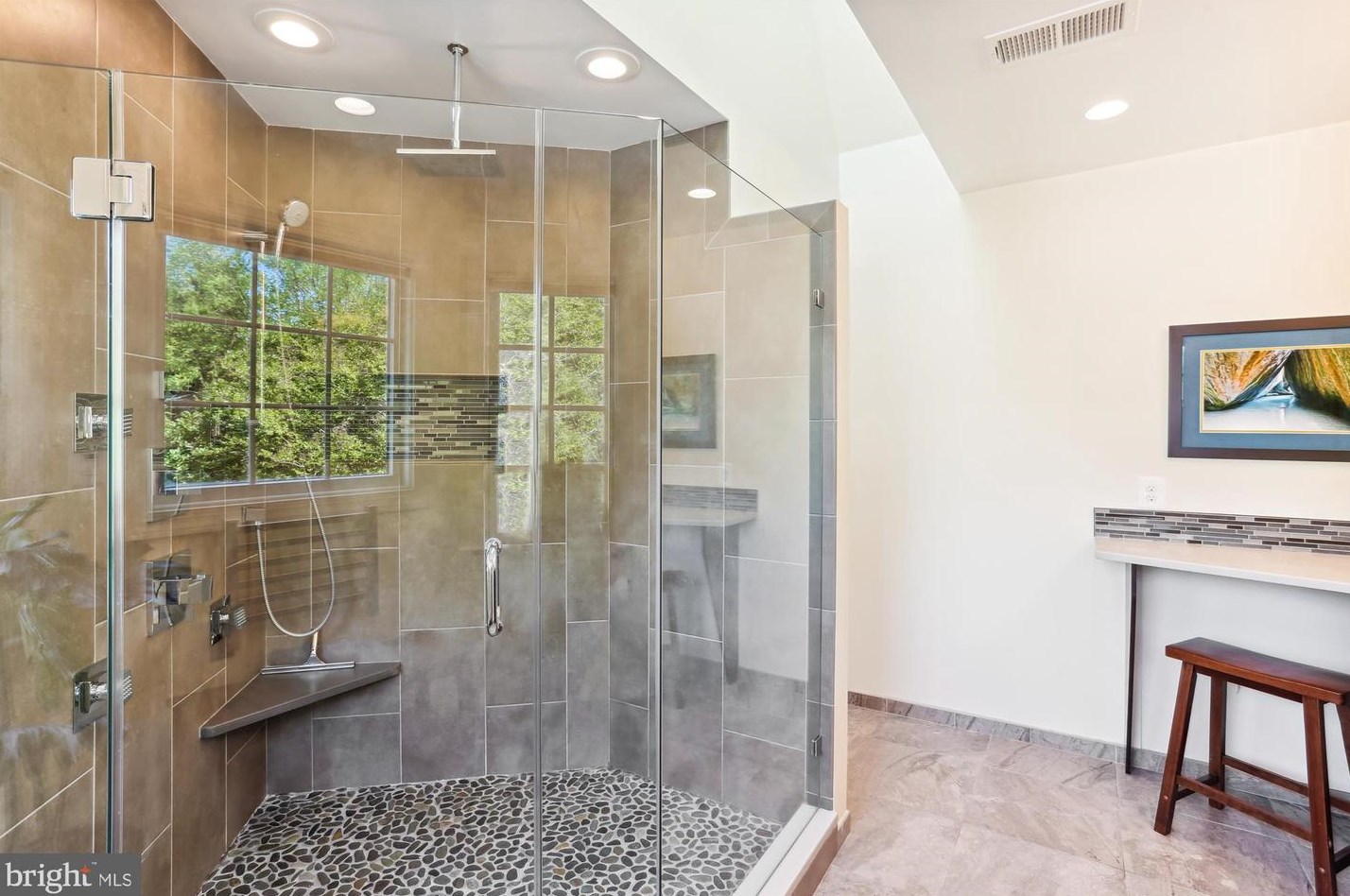 203 Beckwith St, Gaithersburg MD 20878-5603 exterior