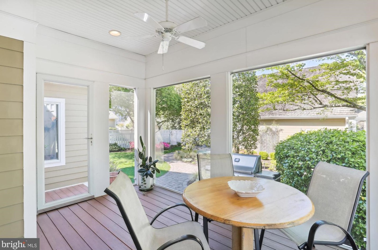 203 Beckwith St, Gaithersburg MD 20878-5603 exterior