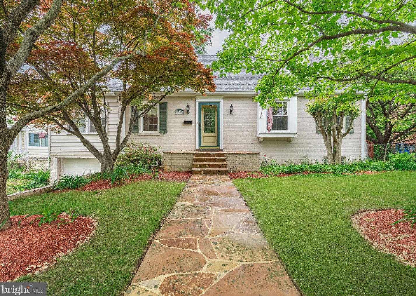 9902 Sutherland Rd, Silver Spring, MD 20901