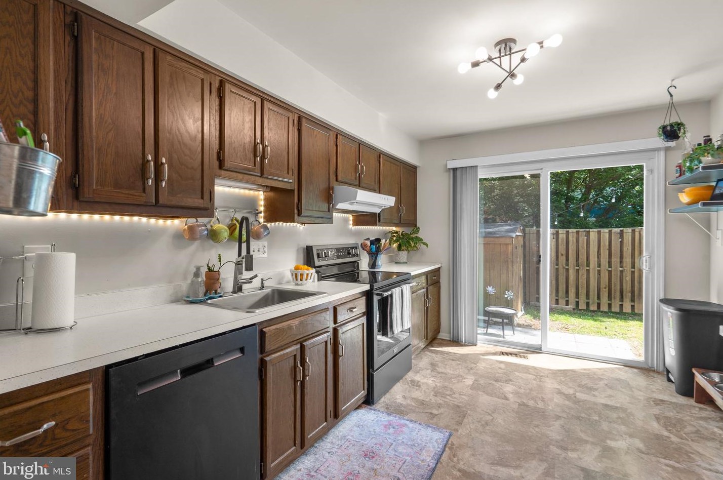 20101 Torrey Pond Pl, Gaithersburg MD  20886-1119 exterior