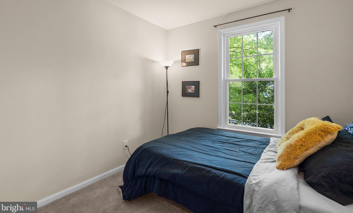 20101 Torrey Pond Pl, Gaithersburg MD  20886-1119 exterior