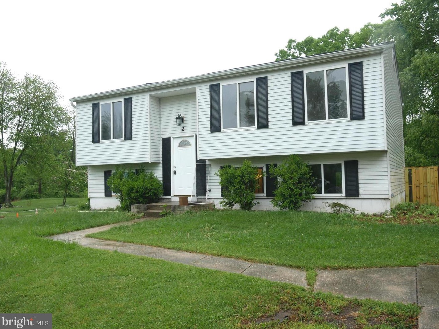2 Mineral Springs Ct, Gaithersburg, MD 20877-3831