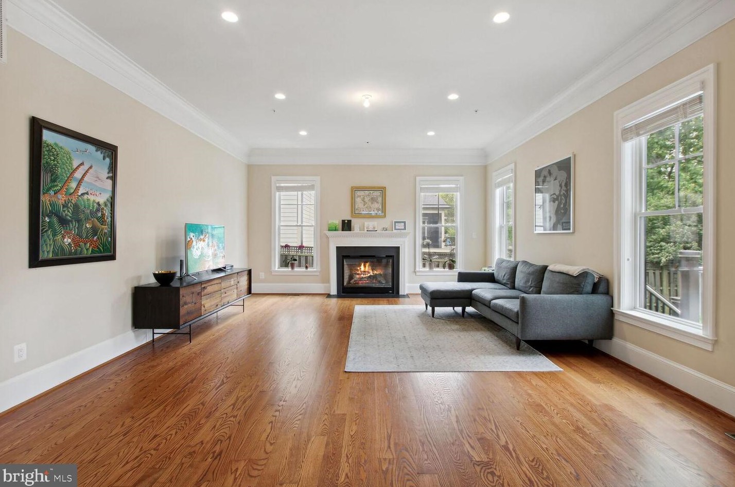 7604 Holiday Ter, Bethesda MD  20817-6614 exterior