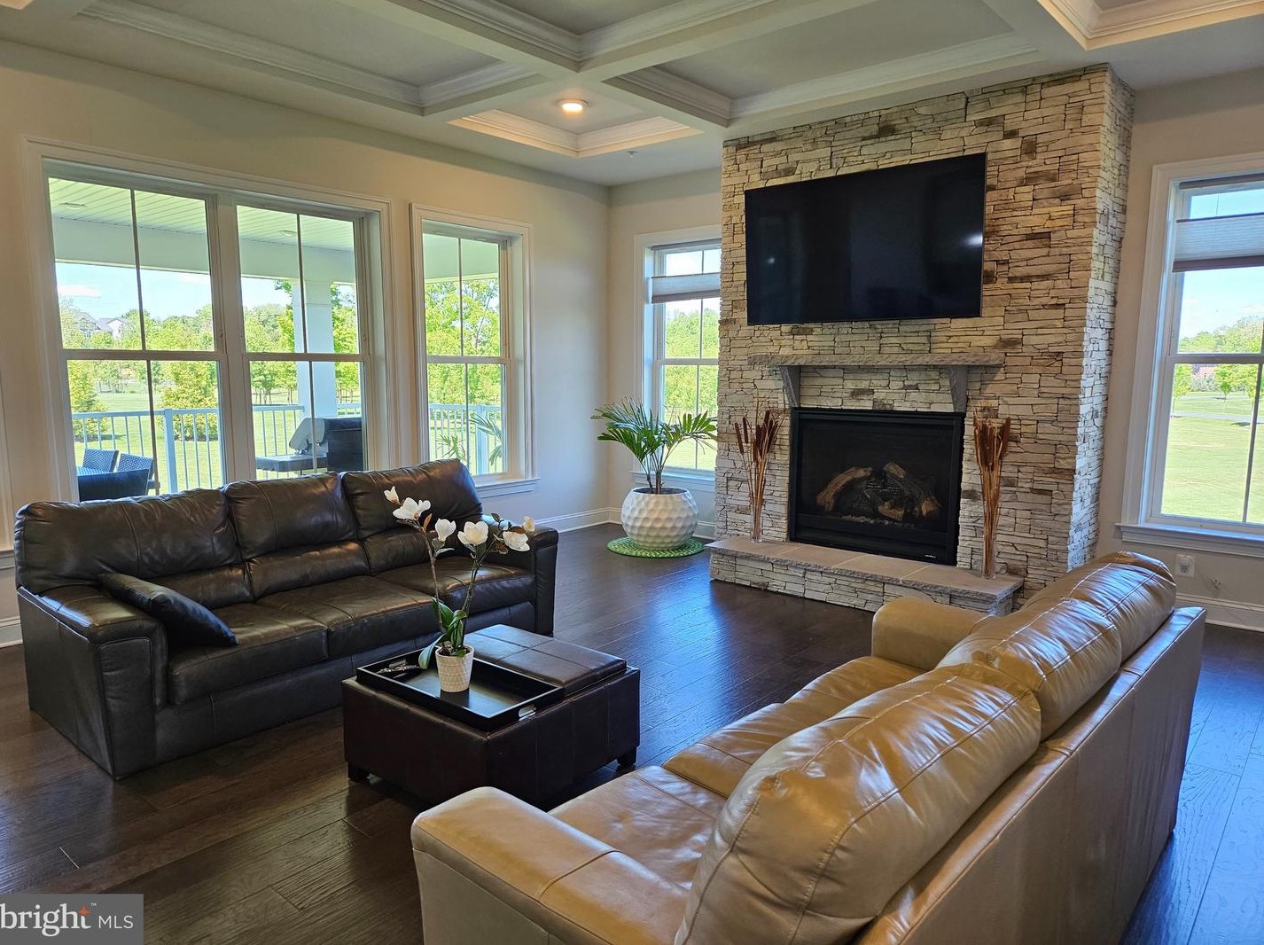 6820 Maple Knoll Dr, Gaithersburg MD  20882 exterior