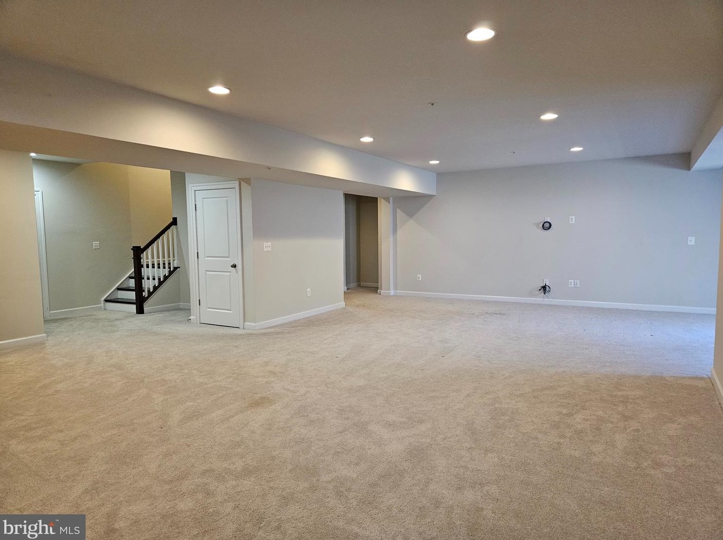 6820 Maple Knoll Dr, Gaithersburg MD  20882 exterior