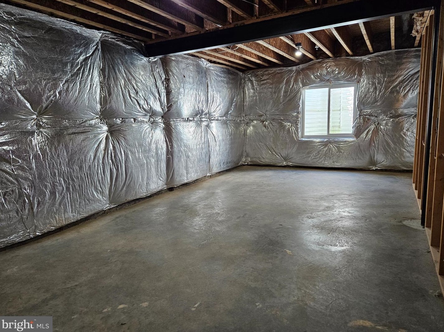 6820 Maple Knoll Dr, Gaithersburg MD  20882 exterior