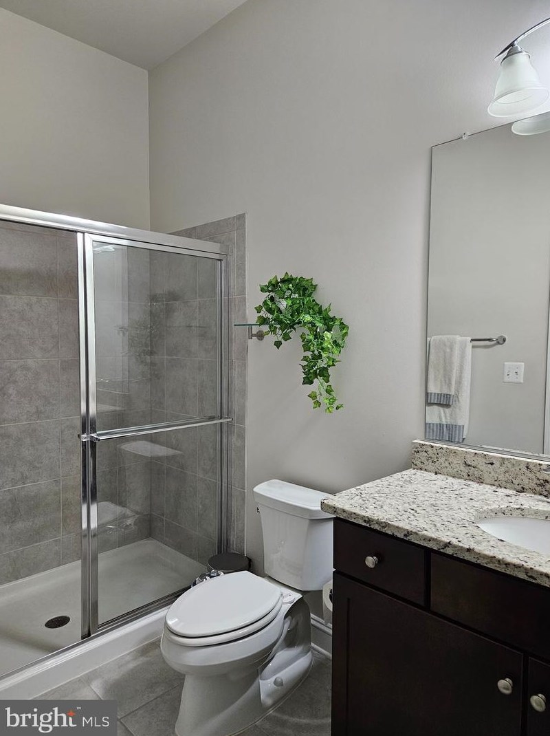 6820 Maple Knoll Dr, Gaithersburg MD  20882 exterior