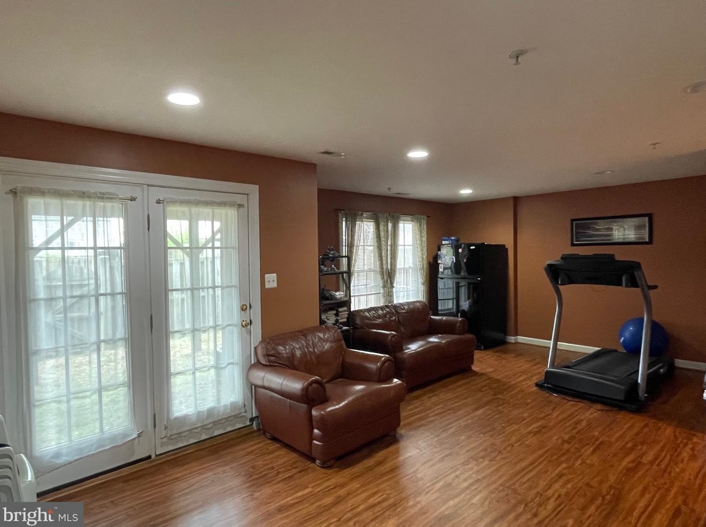 916 Highland Ridge Ave, Gaithersburg MD  20878-5837 exterior