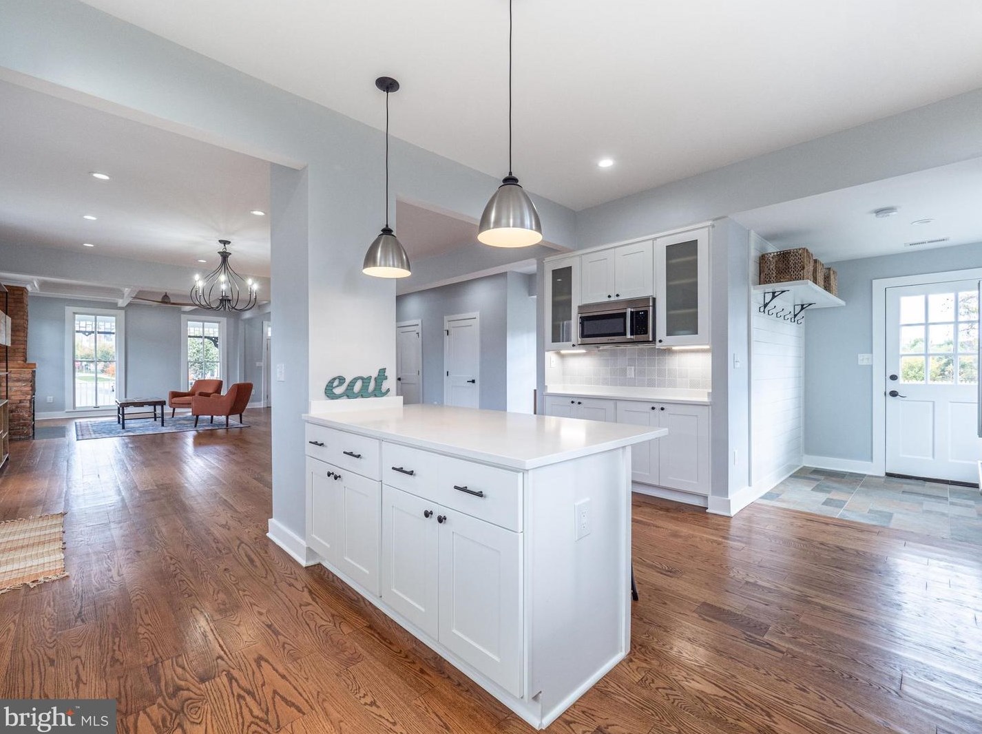 605 Steinbeck Ave, Gaithersburg MD  20878 exterior