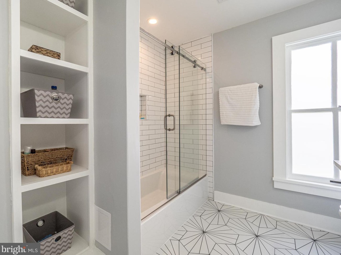 605 Steinbeck Ave, Gaithersburg MD  20878 exterior