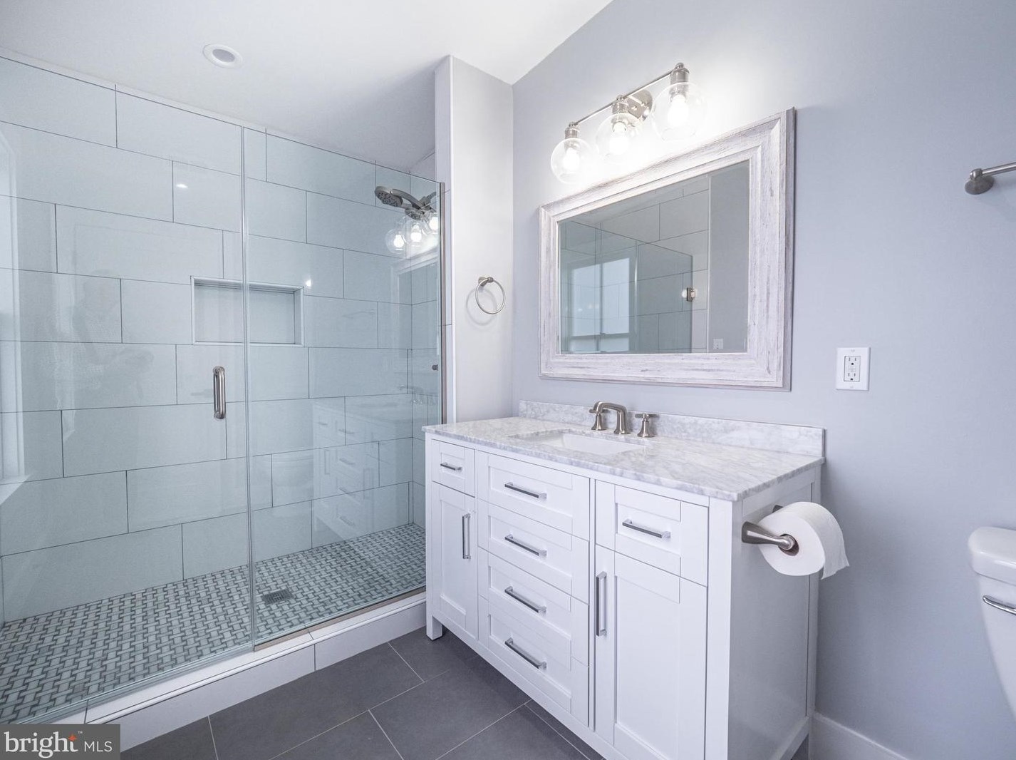 605 Steinbeck Ave, Gaithersburg MD  20878 exterior