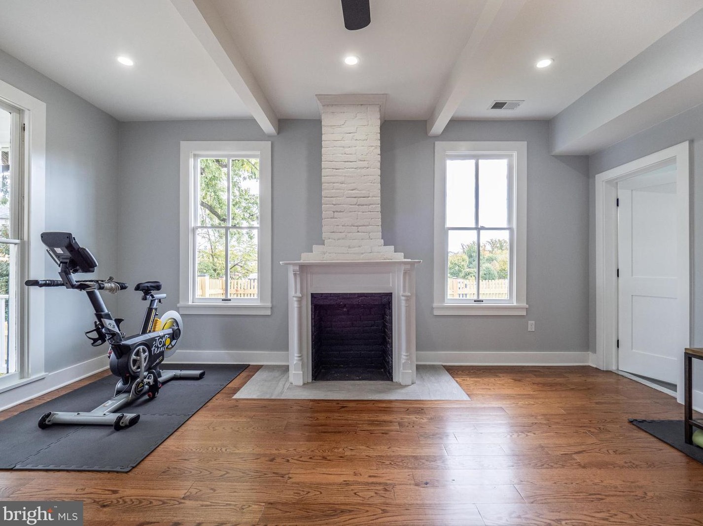 605 Steinbeck Ave, Gaithersburg MD  20878 exterior