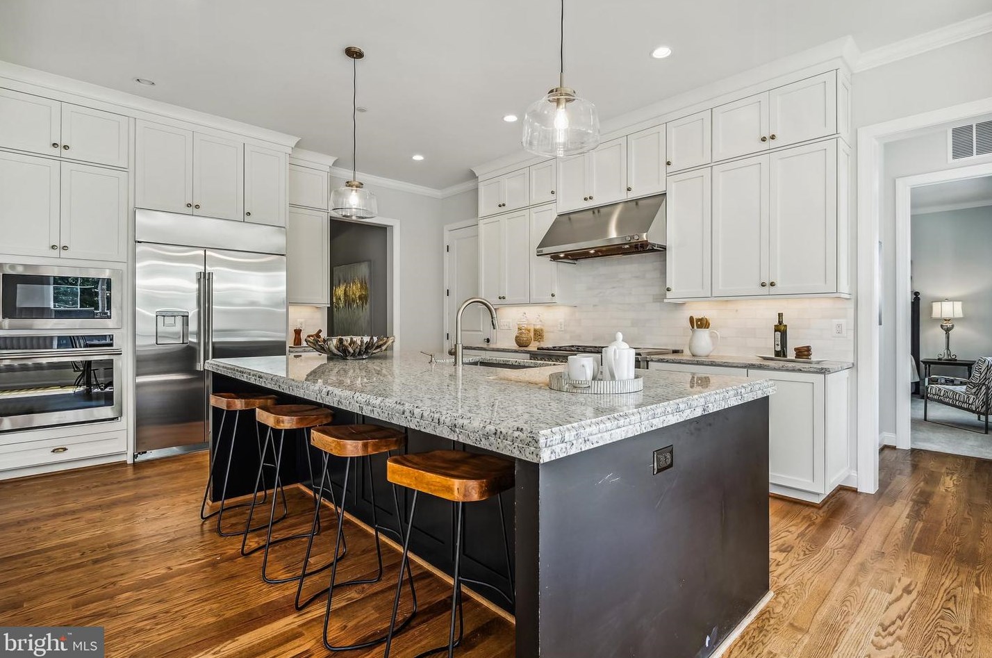 12902 Quail Run Ct, Gaithersburg MD 20878-3524 exterior