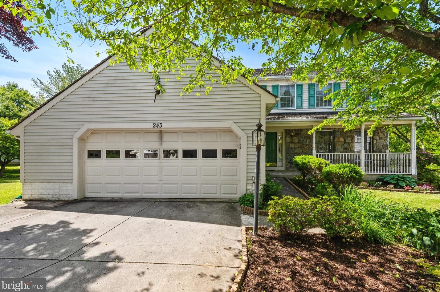 243 Grange Hall Dr, Gaithersburg, MD 20877-4314