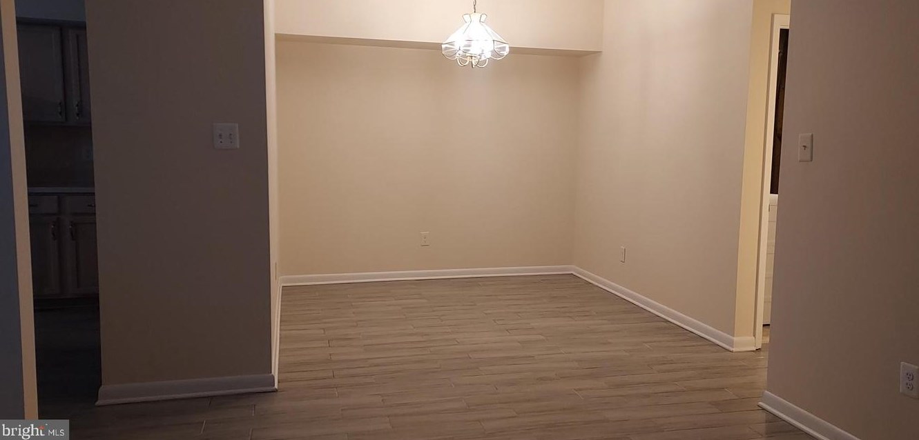 18076 Royal Bonnet Cir, Gaithersburg MD  20886-0444 exterior