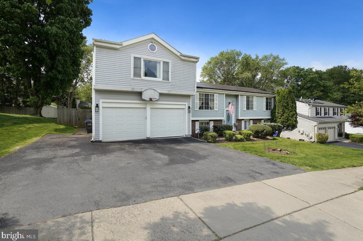 16508 Sioux Ln, Gaithersburg, MD 20878-2049