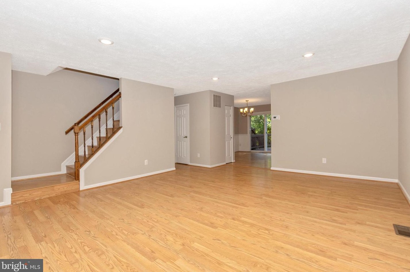 1105 Knoll Mist Ln, Gaithersburg MD  20879-3227 exterior