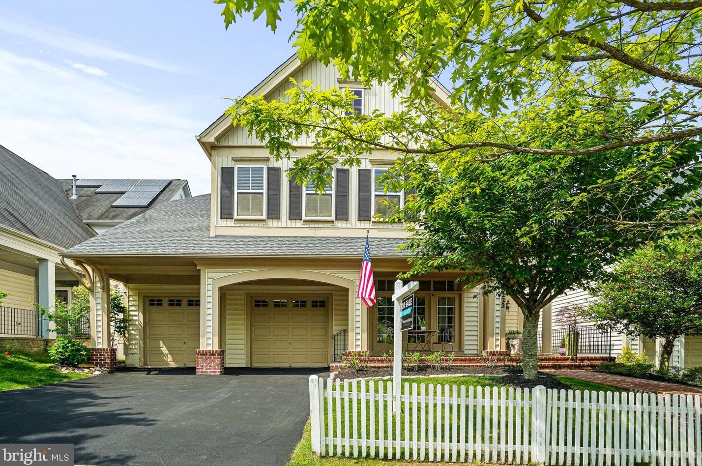 13222 Windsong Ln, Clarksburg MD 20871-5301 exterior