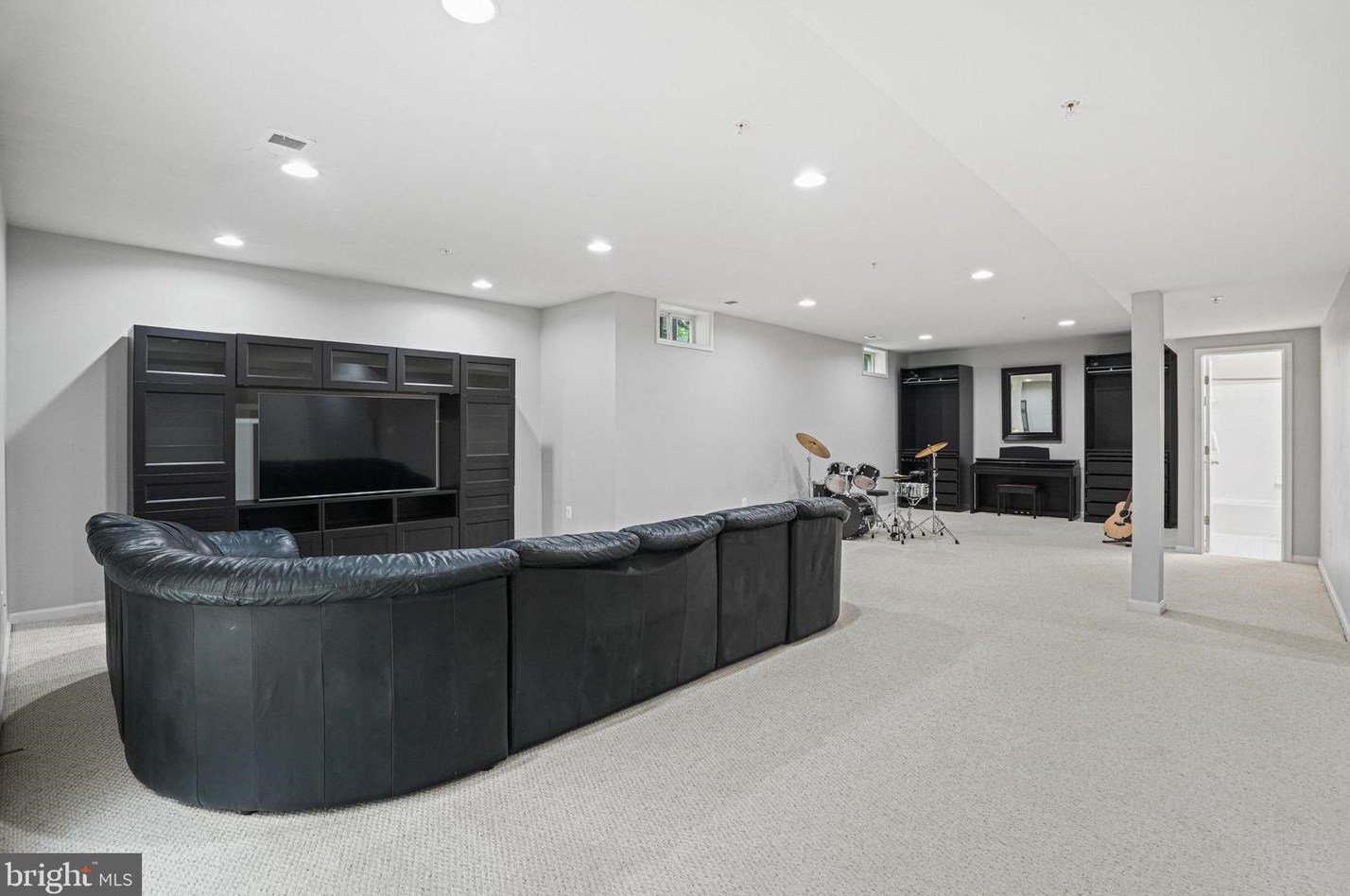 13222 Windsong Ln, Clarksburg MD 20871-5301 exterior