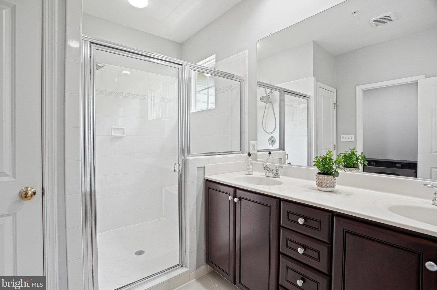 13222 Windsong Ln, Clarksburg MD 20871-5301 exterior