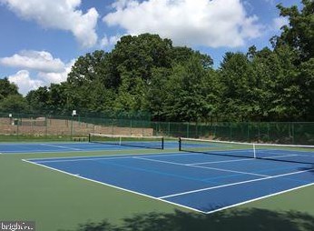 158 Mill Green Ave, Gaithersburg MD  20878-5842 exterior