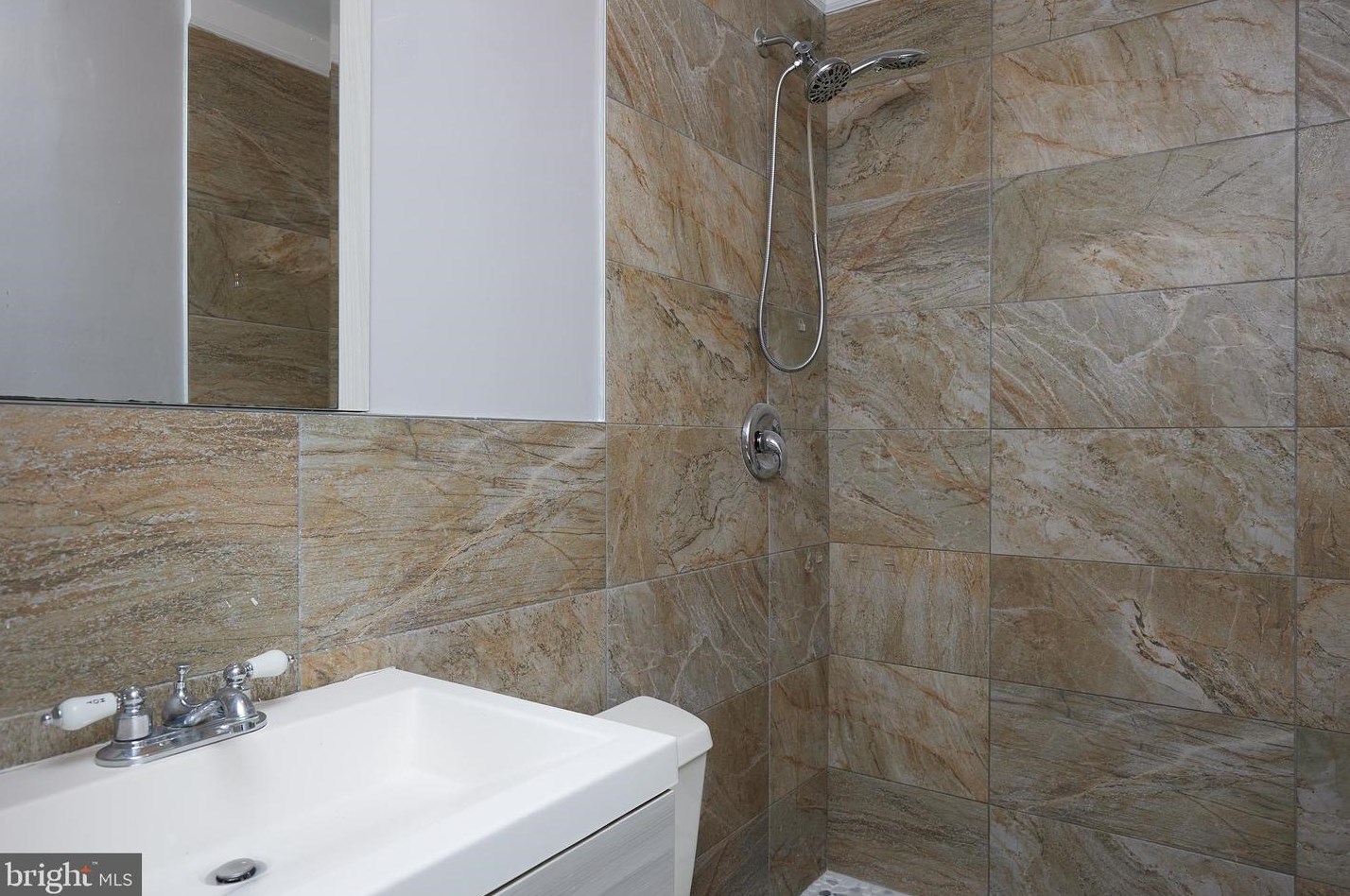 9853 Brookridge Ct, Gaithersburg MD  20886-1109 exterior