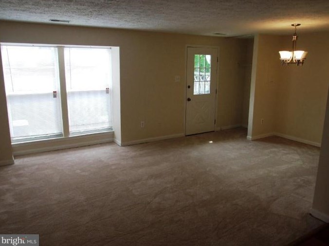 411 Palmspring Dr, Gaithersburg, MD 20878