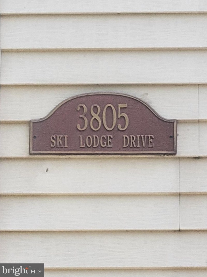 3805 Ski Lodge Dr #102, Burtonsville, MD 20866