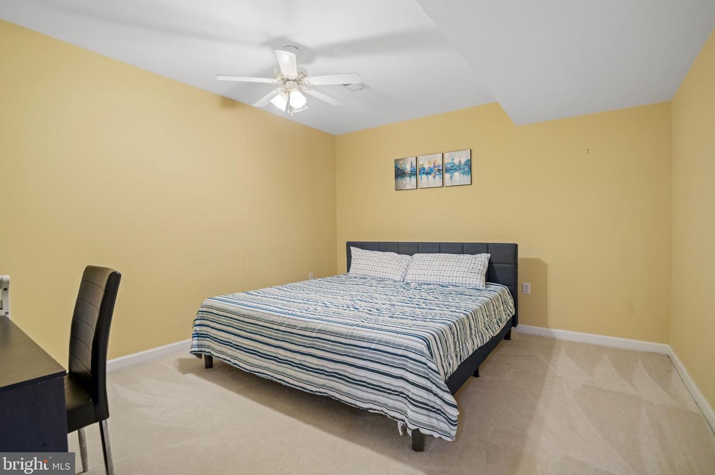 12104 Damson Dr, Gaithersburg MD  20878-3335 exterior