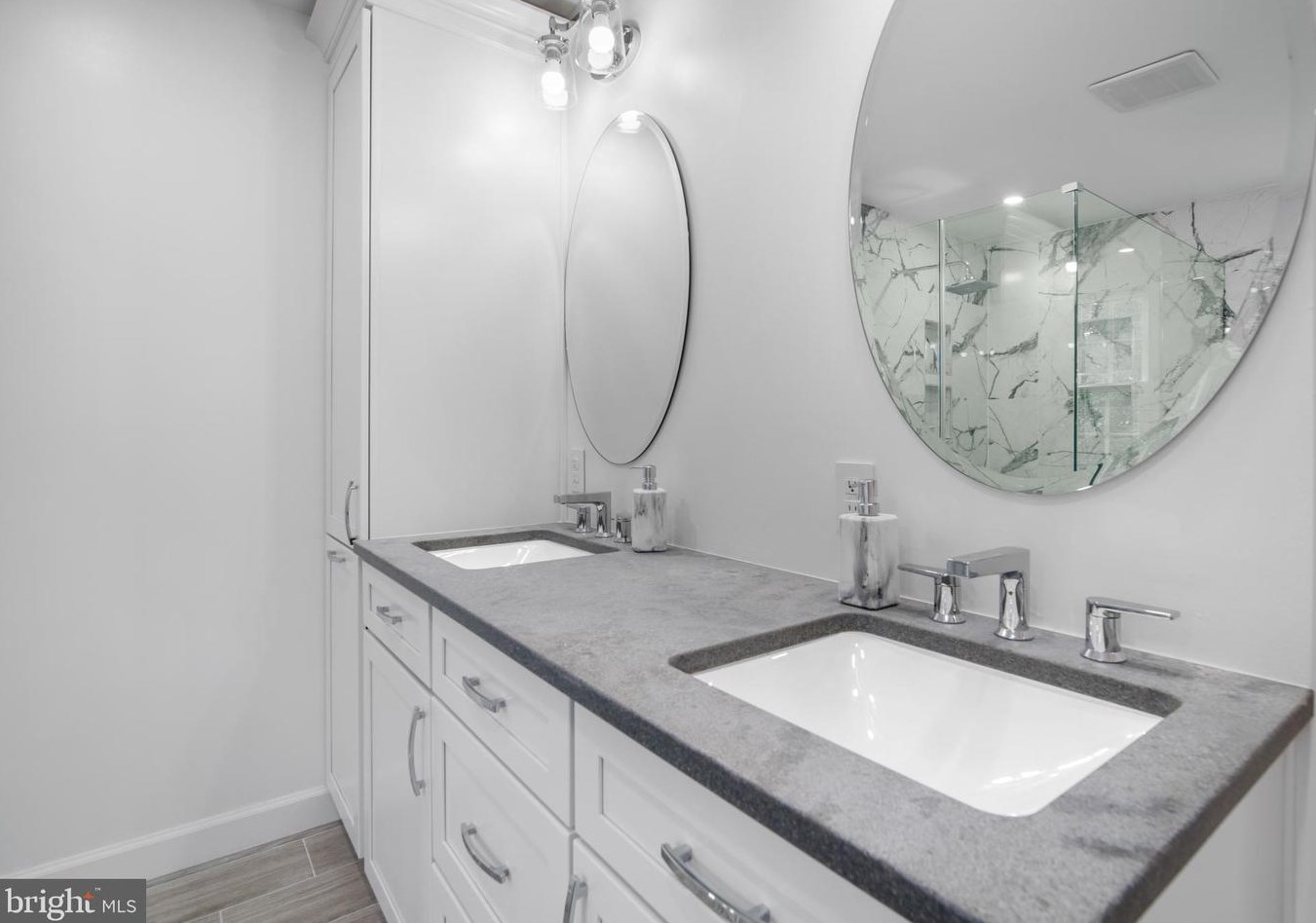 12104 Damson Dr, Gaithersburg MD  20878-3335 exterior