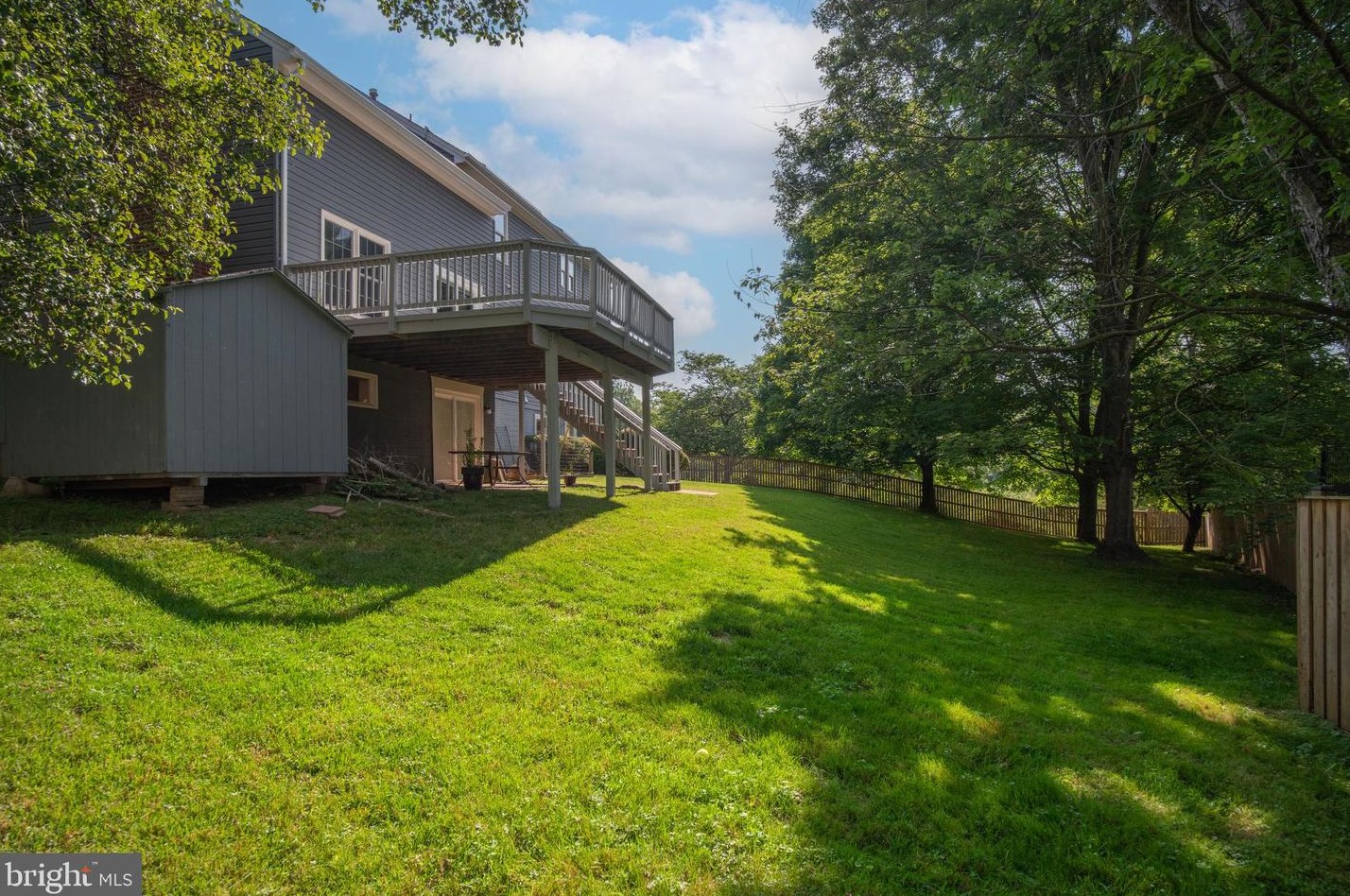 12104 Damson Dr, Gaithersburg MD  20878-3335 exterior