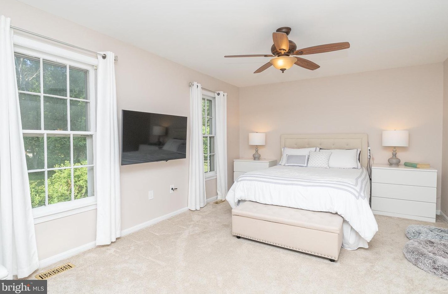 20505 Highland Hall Dr, Gaithersburg MD  20886-4047 exterior