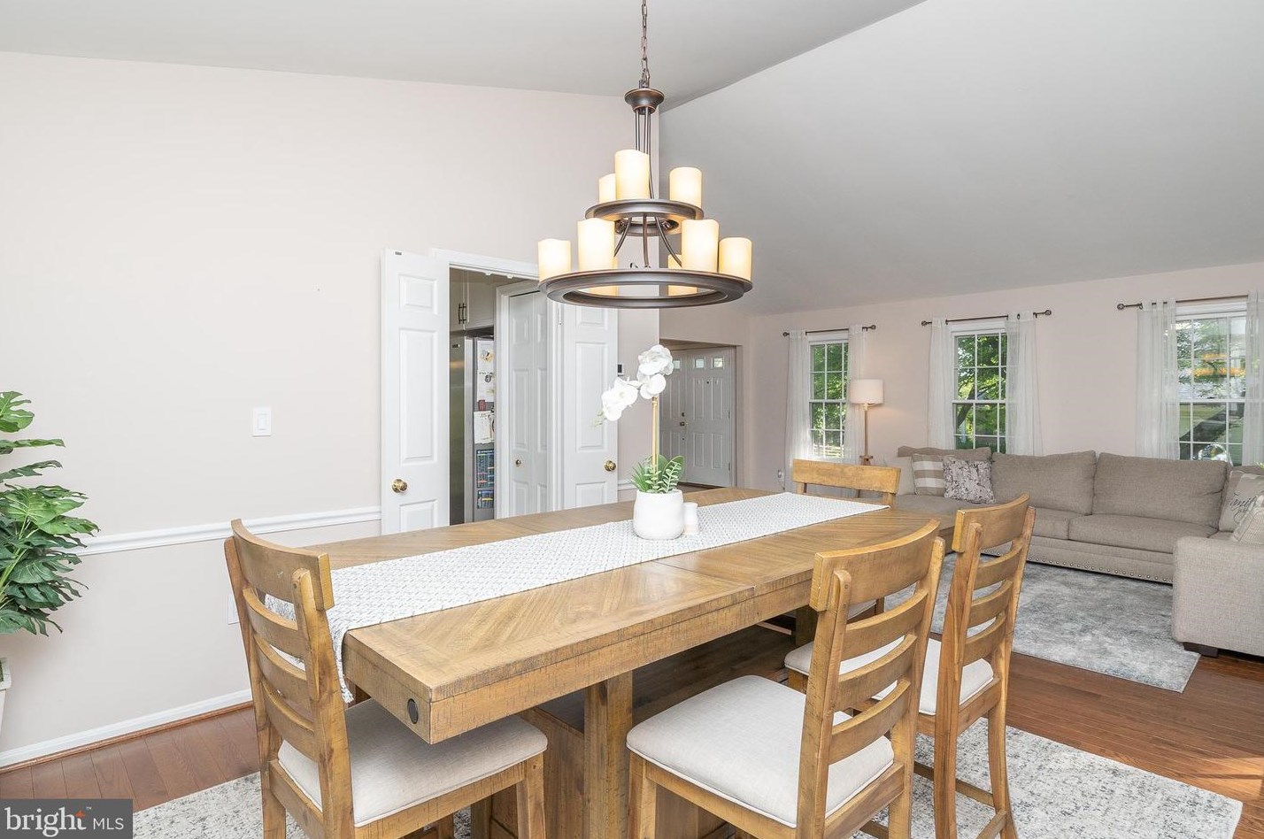 20505 Highland Hall Dr, Gaithersburg MD  20886-4047 exterior