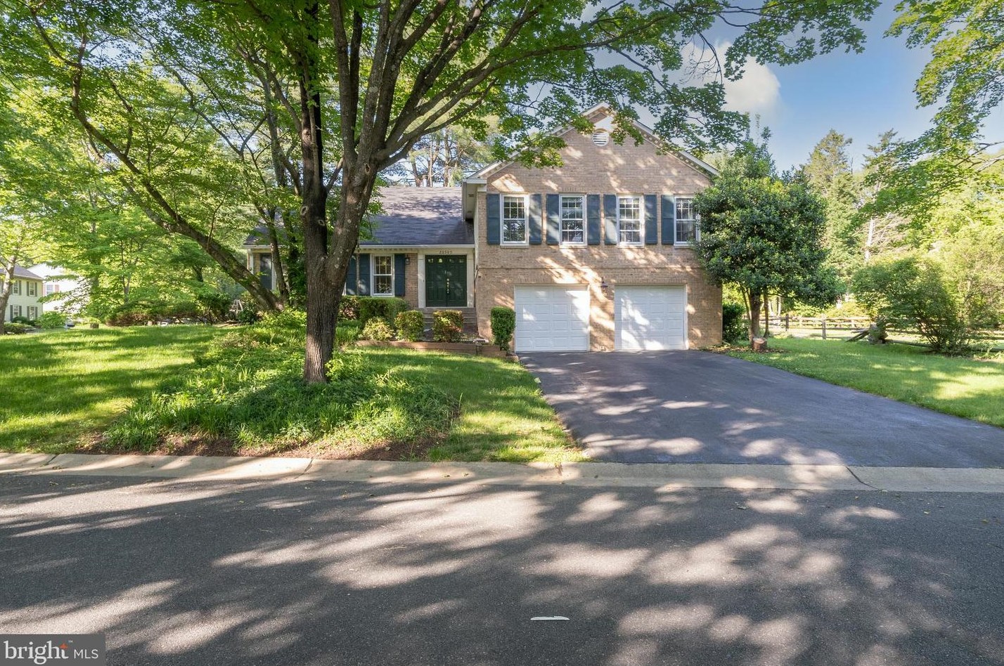 20505 Highland Hall Dr, Gaithersburg MD  20886-4047 exterior