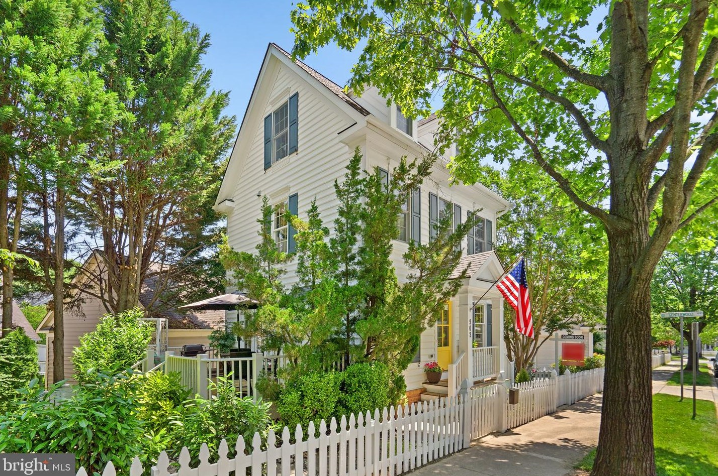 902 Gentlewood St, Gaithersburg, MD 20878-2141